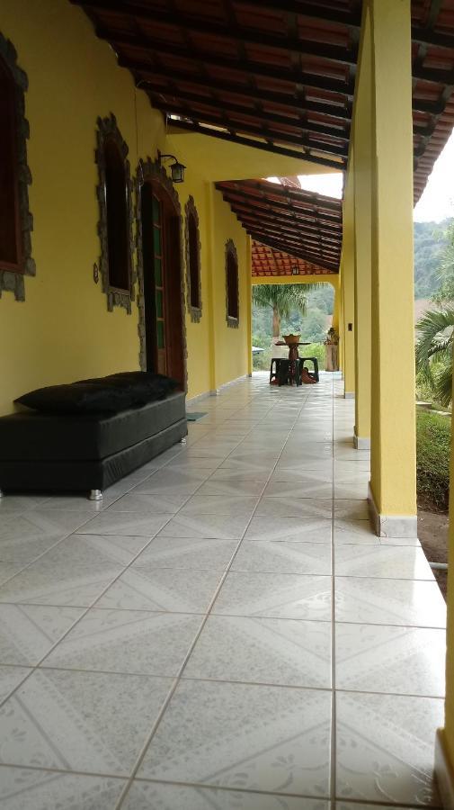 Casa Com Flores Pedra Azul  Extérieur photo